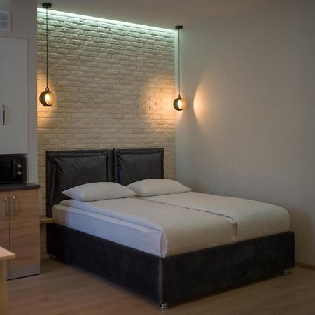 Modern Apartmeents Near Central Park Poltava Exterior foto