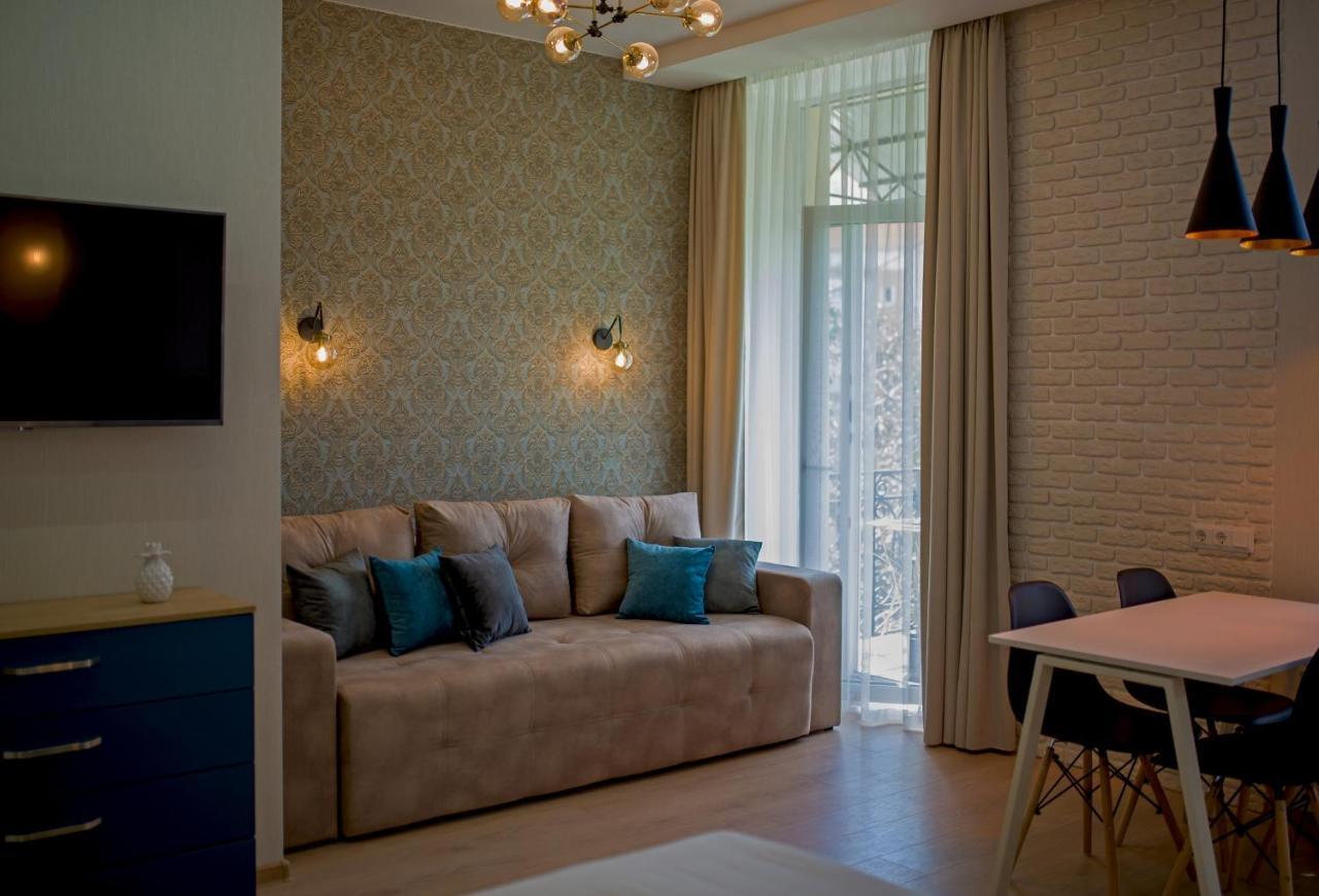 Modern Apartmeents Near Central Park Poltava Exterior foto